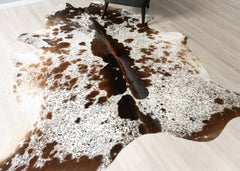 (Rare) Salt Pepper Tri-Color Cowhide Rug (Size: 240 X 200 CM) CHR2423