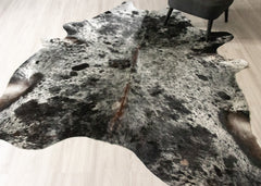 Salt Pepper Black & White Cowhide Rug (Size: 240 X 220 CM) CHR2427