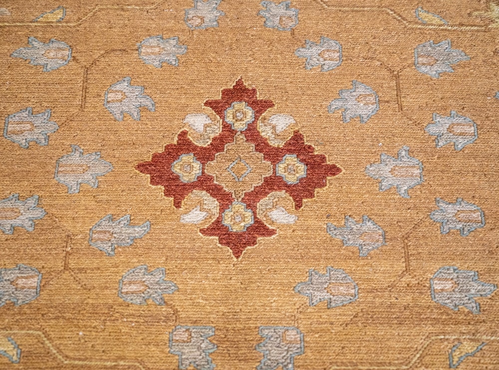 Oriental Heritage Sumac Agra Hand-Knotted Wool Rug