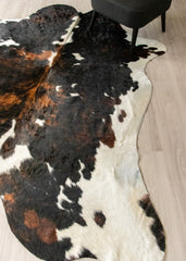 Exotic Tricolor Cowhide Rug (Size: 230 X 200 CM) CHR1943