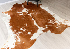 Brown And White Cowhide Rug (Size: 250 X 200 CM) CHR1934