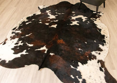 Exotic Tricolor Cowhide Rug (Size: 240 X 210 CM) CHR1939