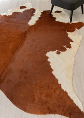 Hereford Brown And White Cowhide Rug (Size: 270 x 220 CM) CHR1936