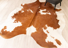Brown And White Cowhide Rug (Size: 250 X 200 CM) CHR2216