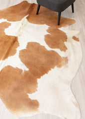 Beige And White Cowhide Rug (Size: 230 X 200 CM) CHR2217