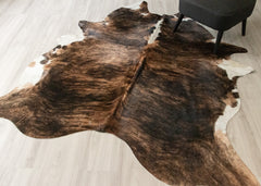 Dark White Spine Belly Brindle Cowhide Rug (Size: 240 X 200 CM) CHR2531