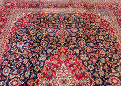 Vintage Isfahan Hand-Knotted Wool Persian Rug (Size: 285 X 390 CM)