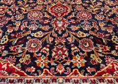 Vintage Isfahan Hand-Knotted Wool Persian Rug (Size: 285 X 390 CM)