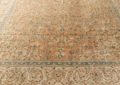 Vintage Isfahan Hand-Knotted Wool Persian Rug (Size: 310 X 510 CM)