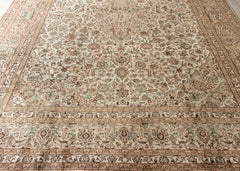Vintage Isfahan Hand-Knotted Wool Persian Rug (Size: 280 X 400 CM)