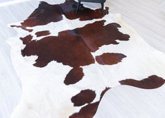 Brown And White Cowhide Rug (Size: 270 X 220 CM) CHR2166