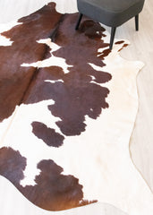 Brown And White Cowhide Rug (Size: 250 X 210 CM) CHR2165