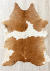 Calfskin - Brown/White (Size: 100 X 72 CM)