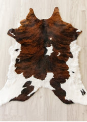 Calfskin - Brindle (Size: 115 X 100 CM)