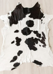 Calfskin - Black/White (Size: 100 X 100 CM) CS639