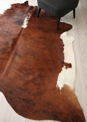 Medium White Spine Belly Brindle Cowhide Rug (Size: 230 X 200 CM) CHR2738