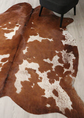 Brown And White Cowhide Rug (Size: 230 X 190 CM) CHR2715
