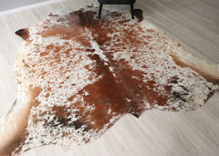 (Rare) Salt Pepper Tri-Color Cowhide Rug (Size: 250 X 250 CM) CHR2730