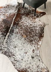 Salt Pepper Tri-Color Cowhide Rug (Size: 230 X 200 CM) CHR2453