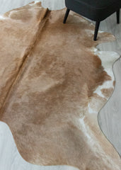 (Rare) Palomino Cowhide Rug (Size: 230 X 200 CM) CHR2460