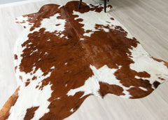 Brown And White Cowhide Rug (Size: 240 X 210 CM) CHR2640