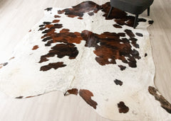 Exotic Tricolor Cowhide Rug (Size: 240 X 220 CM) CHR2644