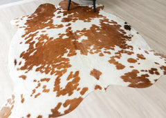 Brown And White Cowhide Rug (Size: 250 X 220 CM) CHR2648