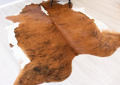 Medium White Spine Belly Brindle Cowhide Rug (Size: 250 X 220 CM) CHR2081