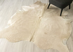 (Rare) Off White Cowhide Rug (Size: 200 X 170 CM) CHR2521