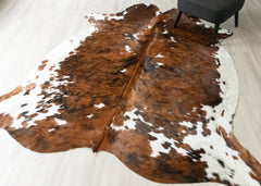 Exotic Tricolor Cowhide Rug (Size: 250 X 220 CM) CHR2604