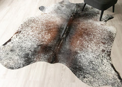 (Rare) Salt Pepper Tri-Color Cowhide Rug (Size: 230 X 200 CM) CHR2603