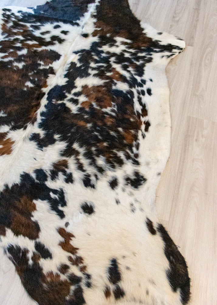 Buy genuine cowhide rug for sale online in Australia