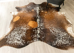Salt Pepper Tri-Color Cowhide Rug (Size: 220 X 210 CM) CHR1852