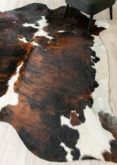 Exotic Tricolor Cowhide Rug (Size: 230 X 220 CM) CHR2007