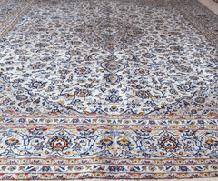 Vintage Isfahan Hand-Knotted Wool Persian Rug