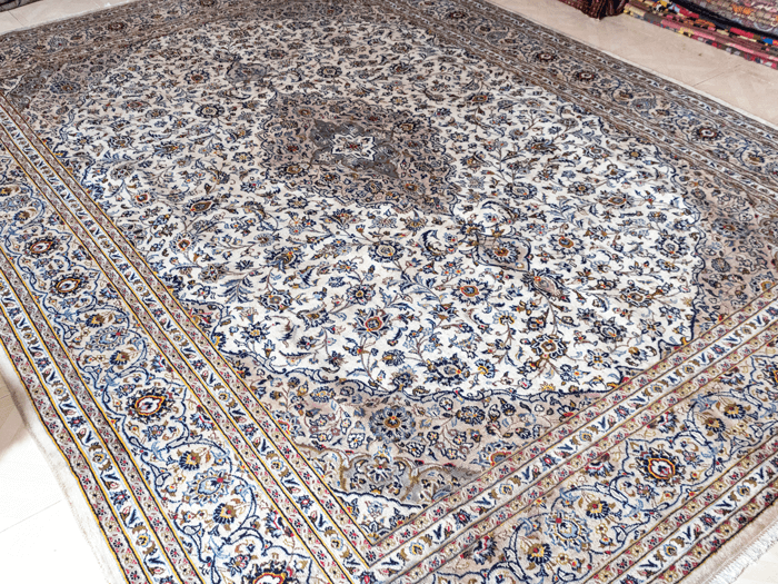 Vintage Isfahan Hand-Knotted Wool Persian Rug