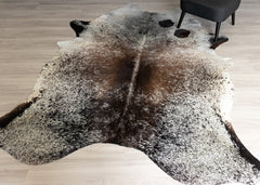 Salt Pepper Tri-Color Cowhide Rug (Size: 250 x 210 CM)
