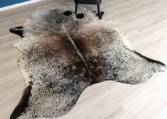 Salt Pepper Tri-Color Cowhide Rug (Size: 250 x 210 CM)