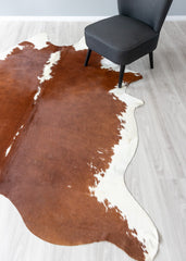 Hereford Brown And White Cowhide Rug (Size: 240 x 210 CM)