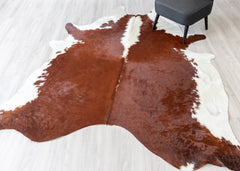 Hereford Brown And White Cowhide Rug (Size: 240 x 230 CM)