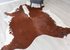 Hereford Brown And White Cowhide Rug (Size: 240 x 230 CM)