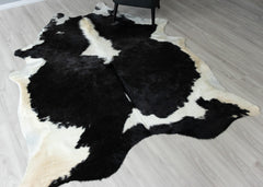 Black And White Cowhide Rug (Size: 230 x 200 CM)