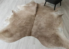 (Rare) Gris Tan Cowhide Rug (Size: 240 x 220 CM) CHR2409