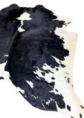 Black And White Cowhide Rug (Size: 240 X 220 CM) CHR1914