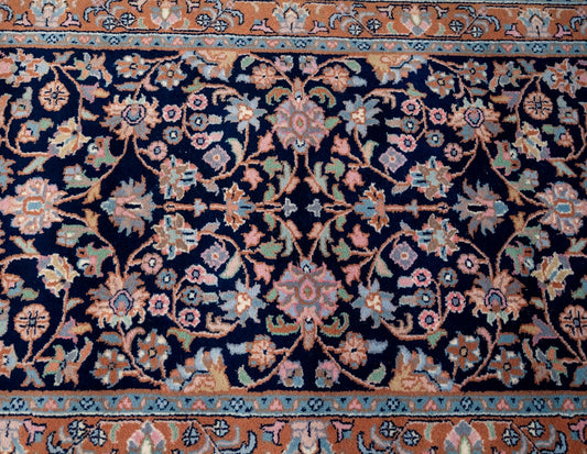 Oriental Agra Hand-Knotted Wool Hallway Runner Rug