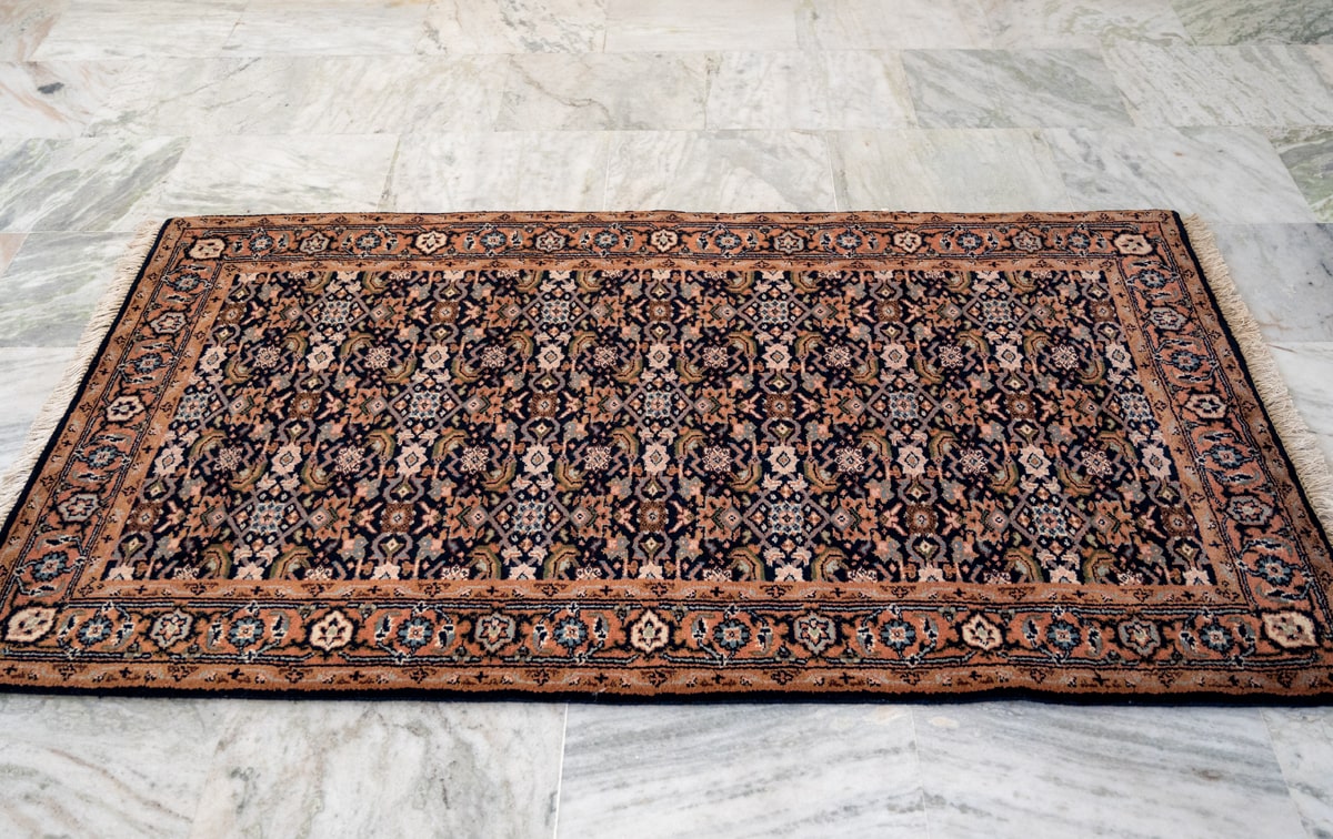 Oriental Agra Hand-Knotted Wool Small Hallway Runner Rug