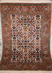 Oriental Agra Hand-Knotted Wool Small Hallway Runner Rug