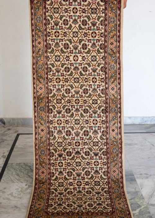 Oriental Agra Hand-Knotted Wool Hallway Runner Rug