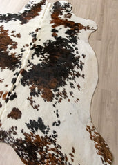 Exotic Tricolor Cowhide Rug (Size: 200 X 160 CM)