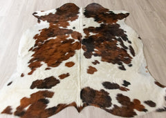 Exotic Tricolor Cowhide Rug (Size: 190 X 180 CM)
